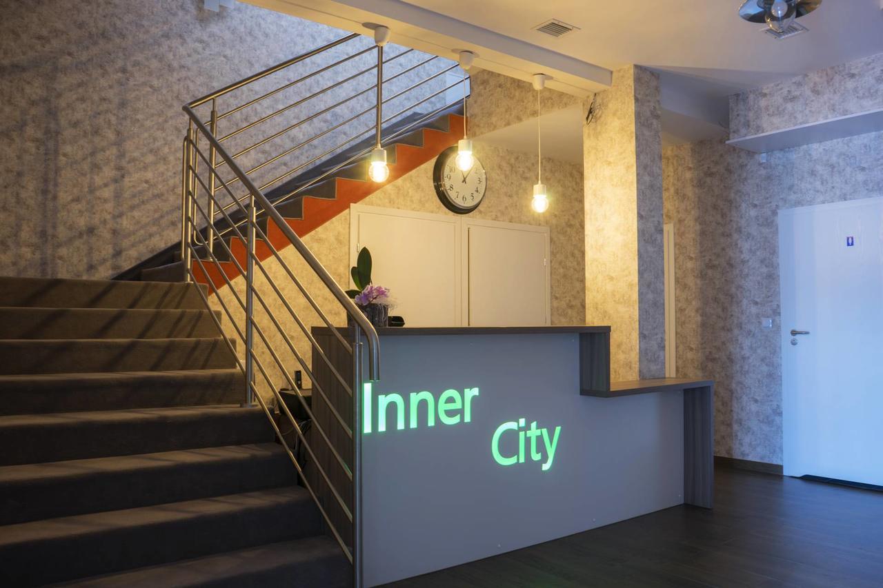 Hotel Inner City Kutno Esterno foto